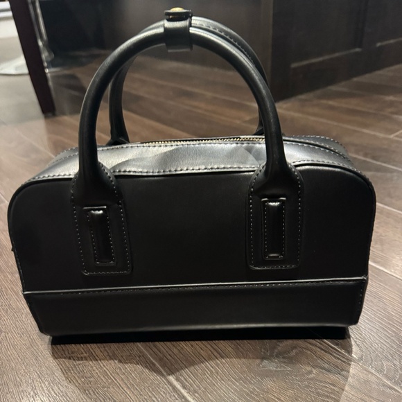 Chic Zara bowling bag-excellent condition - Picture 2 of 2